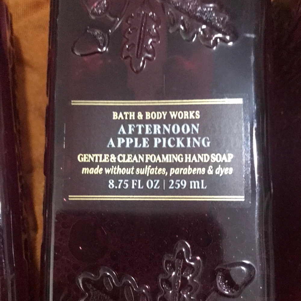 Bath & Body Works- Afternoon Apple Picking - Picture 2 of 3